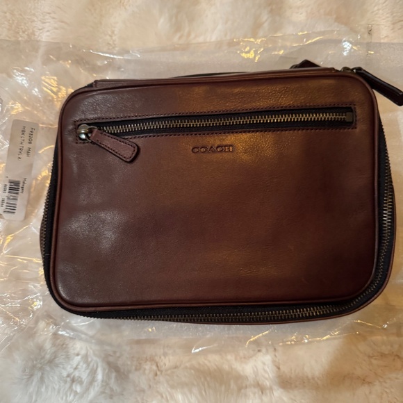 Coach Travel Kit - Picture 3 of 6